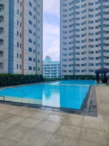 Tums MPlace Staycation 27th Floor Tower D