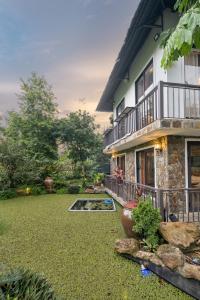 Biệt thự nhà ba gian Hoà Lạc
