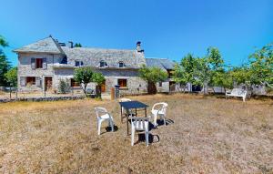 Pet Friendly Home In Sarroux - Saint Julien