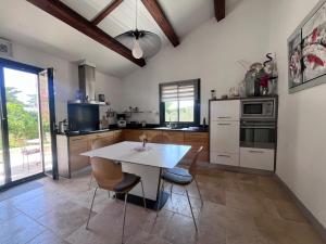 Villas Charmante villa tout confort avec piscine : photos des chambres