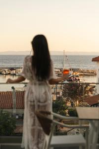 Limani Nikiti Suites