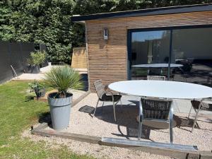 Maisons de vacances Maison avec jaccuzzi Aix-en-Provence : photos des chambres