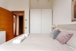 Navigli-Centro Apt con WIFI e AC a 800 mt da M2