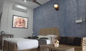 AppleLand City Athirapilly by Hotels Cart