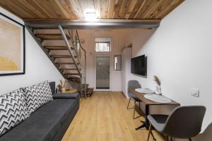 Teatralna apartment with terrace