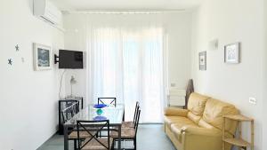 N122 - Numana, villa singola con giardino e vista mare