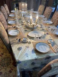Sejours a la campagne Chateau de Clairefontaine du XVIIIeme siecle a Garchizy : photos des chambres