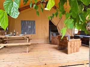 Camping Costa Dorada Tienda Aura