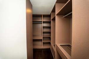 Senerity Sky Villas By Luminous Luxury Apartment