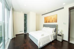 Modern Sky Villa - Central District 3 - Free Pool and Gym 1-4BRs