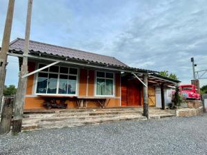 MRK Resort & Massage