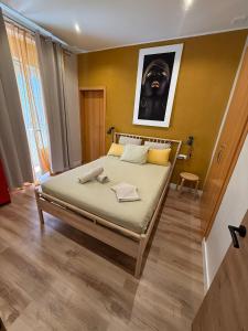 PRECIOUS AND ORIGINAL APARTMENT CENTER