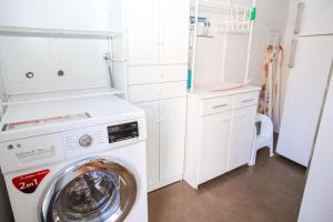 CL14 Villa con piscina y vistas al mar