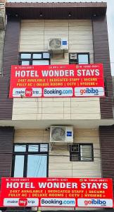 HOTEL WONDER STAYS - For Couples, Students, Faculties, Corporates