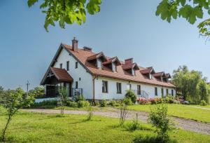 Dwór Kombornia - Folwark