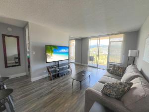 Aloha Living at Waikiki Lanais condo