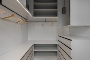 Luxury Old Town Penthouse w park