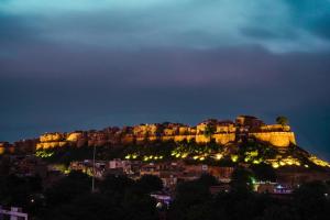 Hotel Jaisal Inn - Pure Veg