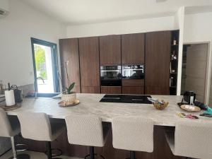 Villa 4 chambres avec piscine en bord de mer