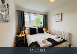 Dudley Apartment with Parking