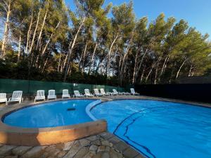 Charmant studio Terrasse Piscine