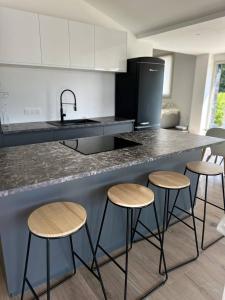 Arcachon Bay Home with pool and jacuzzi beach Nearby