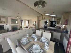 Harrogate Lodge, Bude