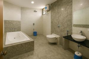 Hotel KARDHAR INN