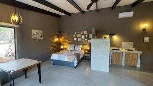 RockN Round Marloth Lodge