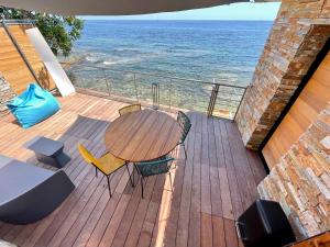 maison de bord de mer cap corse