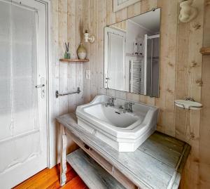 Maisons de vacances Charmante maison familiale a 3 kilometres des plages : photos des chambres