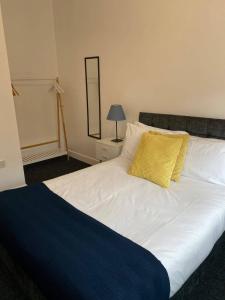 Room 3 Close to City Centre & Universities