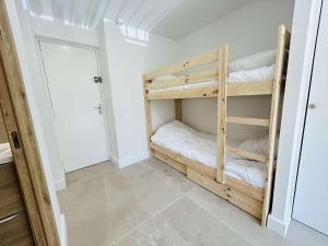 Studio Cabine Cap dAgde CT077-007
