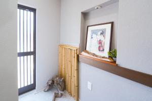 JR Namba within walking distance, 4 minutes walk from ASHI HARA BASHI Station on the circular line, 1F of a private house