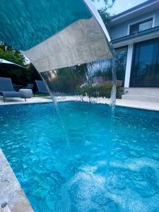 Cadde Sapanca Sıcak Havuzlu Geniş Bahçeli