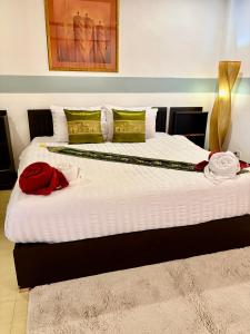 Amazing 4BR pool villa near beach Bangtao