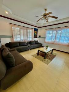 Amazing 4BR pool villa near beach Bangtao