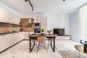 Stylish 2BR Escape in St Julians by Buena Vista
