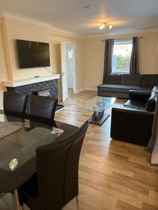 3 bedroom home Kirkcaldy - 3hvězdičkové hotely ve městě Fife