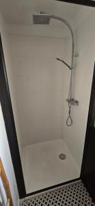 Appartements T2 avec terrasse en rdc de maison de ville : photos des chambres