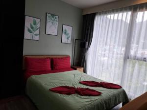 The Deck Condo Patong Mountain View1