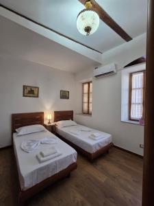 Antique House Muradie