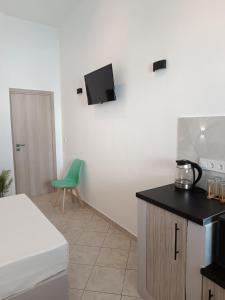 Tinos Summer Vibes Studios 1