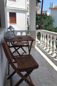 Péra Skopelos - Mesa Sta Skalia