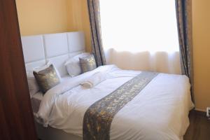 Pent House Apartment Makasembo