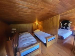 Duplex 65m² face aux pistes, balcon plein sud, 2 chambres, tout équipé, ascenseur - FR-1-266-157