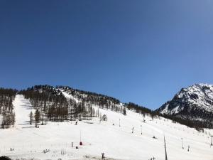 Appartements Duplex 65m² face aux pistes, balcon plein sud, 2 chambres, tout equipe, ascenseur - FR-1-266-157 : photos des chambres