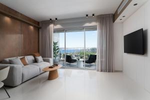 Hatmarim Sun And View