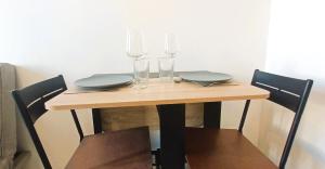 La Terrasse, T2 proche gare, Wifi, tv HD, grande terrasse