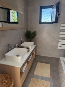 Villas Maison contemporaine : photos des chambres